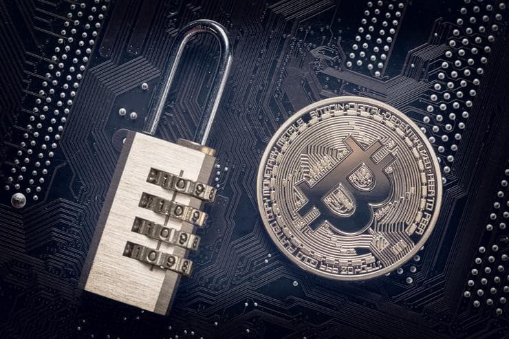 Bitcoin P2P Network Security